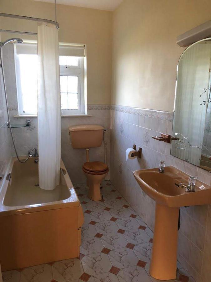 Bed and Breakfast Lahinch View Дулін Екстер'єр фото
