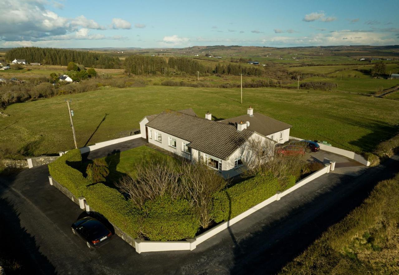 Bed and Breakfast Lahinch View Дулін Екстер'єр фото